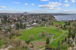 4233 S Bradford St, Seattle, WA 98118 - Photo 13