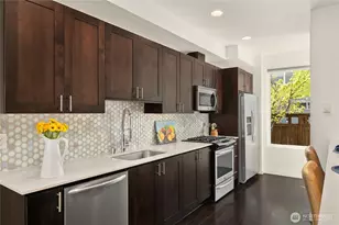 3631 Courtland Pl S, Seattle, WA 98144 - Photo 9