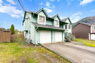 2951 Green Valley Dr, Maple Falls, WA 98266 - Photo 1