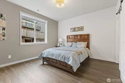 9219 Jacobia Avenue SE, Snoqualmie, WA 98065 - Photo 17