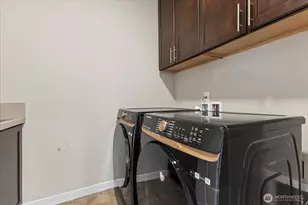 9219 Jacobia Ave SE, Snoqualmie, WA 98065 - Photo 29