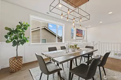 9219 Jacobia Avenue SE, Snoqualmie, WA 98065 - Photo 3