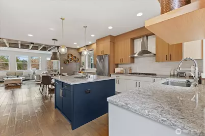 9219 Jacobia Avenue SE, Snoqualmie, WA 98065 - Photo 13