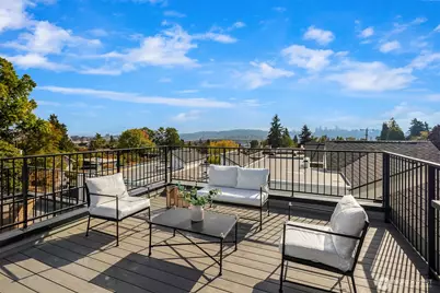 4417 2nd Avenue NE, Seattle, WA 98105 - Photo 23
