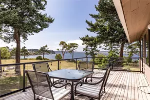 1204 Leisure St, Coupeville, WA 98239 - Photo 3