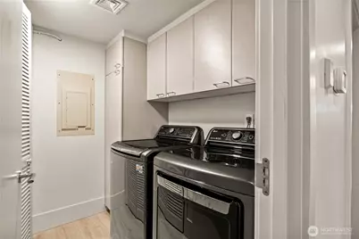 101 99th Avenue NE #101, Bellevue, WA 98004 - Photo 33