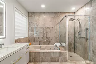 101 99th Ave NE, Bellevue, WA 98004 - Photo 29