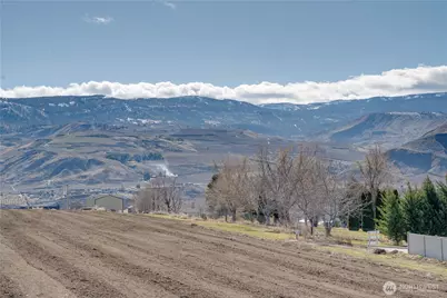 647 S Newton Avenue, East Wenatchee, WA 98802 - Photo 7