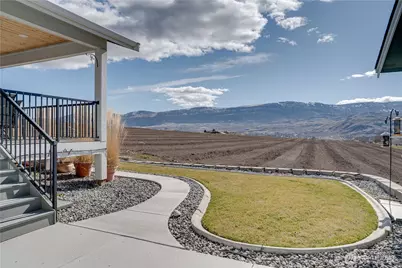 647 S Newton Avenue, East Wenatchee, WA 98802 - Photo 5