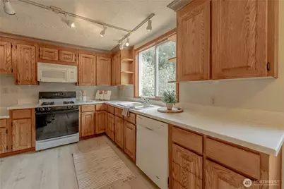 20006 68th Avenue NE, Kenmore, WA 98028 - Photo 13