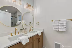 8508 1st Ave NE, Seattle, WA 98115 - Photo 25