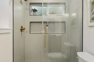 8508 1st Ave NE, Seattle, WA 98115 - Photo 27