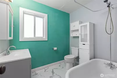 916 Pleasant Avenue, Bremerton, WA 98337 - Photo 17