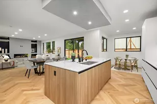 10733 17th Ave NE, Seattle, WA 98125 - Photo 15