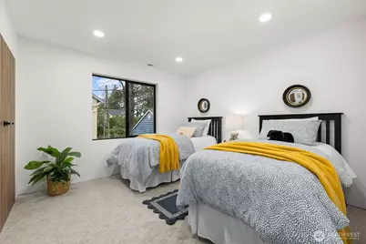 10733 17th Avenue NE, Seattle, WA 98125 - Photo 29