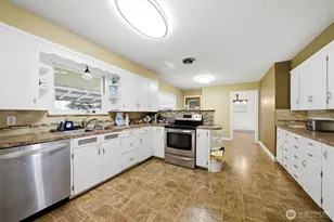 300 W 5th St, Waitsburg, WA 99361 - Photo 9