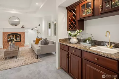 8550 NE 28th Street, Hunts Point, WA 98004 - Photo 17