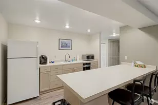 250 NW Dogwood St, Issaquah, WA 98027 - Photo 17