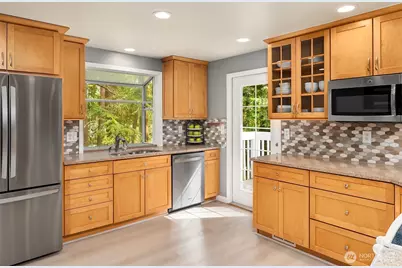 19522 NE 181st Street, Woodinville, WA 98077 - Photo 11