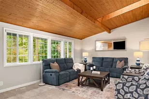 19522 NE 181st St, Woodinville, WA 98077 - Photo 3