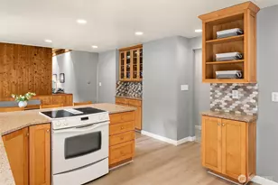 19522 NE 181st St, Woodinville, WA 98077 - Photo 11