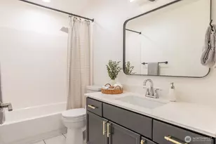 1805 Bellevue Ave, Seattle, WA 98122 - Photo 15