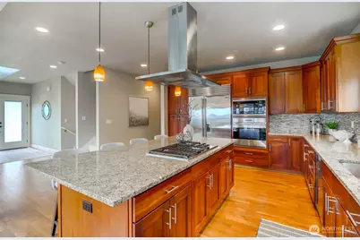 4307 166th Lane SE, Bellevue, WA 98006 - Photo 7