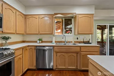 22433 Vale Court SE, Yelm, WA 98597 - Photo 13