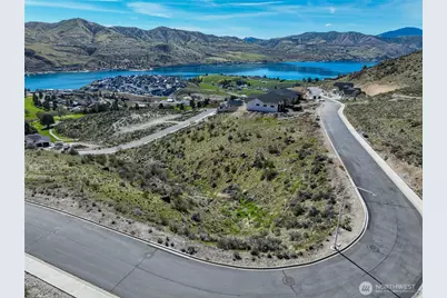 905 & 909 Long Drive, Chelan, WA 98816 - Photo 11