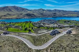 905 & 909 Long Dr, Chelan, WA 98816 - Photo 1