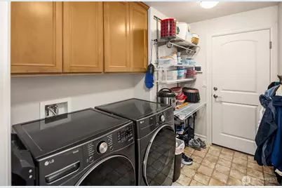 27520 SE 28th Court, Sammamish, WA 98075 - Photo 39