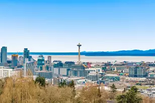 1127 B 10th Ave E, Seattle, WA 98102 - Photo 17