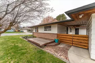 215 Pearl St, Wenatchee, WA 98801 - Photo 5