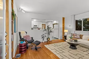 8117 17th Ave SW, Seattle, WA 98106 - Photo 3