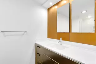 2201 3rd Ave, Seattle, WA 98121 - Photo 17