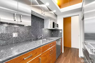 2201 3rd Avenue #2106, Seattle, WA 98121 - Photo 19