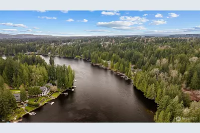 1626 W Beaver Lake Drive SE, Sammamish, WA 98075 - Photo 35