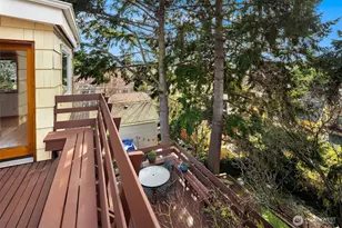 3955 Phinney Ave N, Seattle, WA 98103 - Photo 23