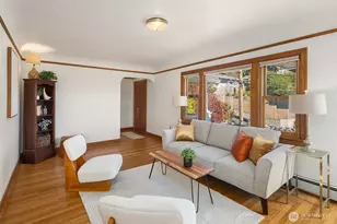 3955 Phinney Ave N, Seattle, WA 98103 - Photo 7