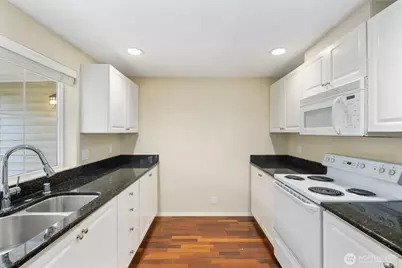 4421 249th SE, Issaquah, WA 98029 - Photo 9