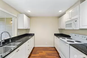 4421 249th SE, Issaquah, WA 98029 - Photo 9