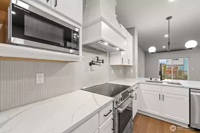 16823 Alder Way #J3, Lynnwood, WA 98037 - Photo 13