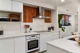 2621 2nd Ave, Seattle, WA 98121 - Photo 5