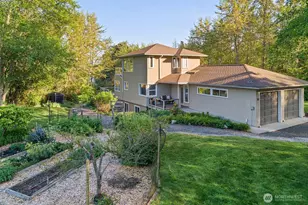 31 N Bay Ln, Friday Harbor, WA 98250 - Photo 1