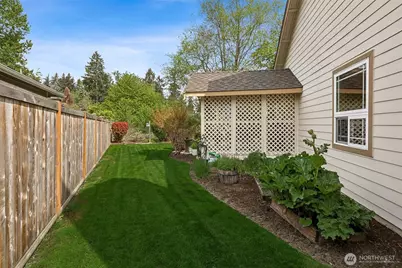 1703 25th Street Pl SW, Puyallup, WA 98371 - Photo 33