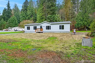 9038 W Pressentin Dr, Concrete, WA 98237 - Photo 3