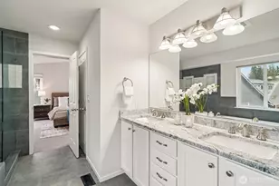 12219 NE 105th St, Kirkland, WA 98033 - Photo 29