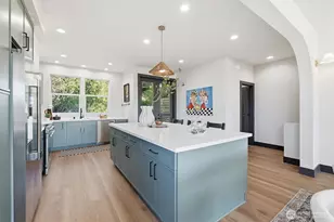 4584 22nd Ave SW, Seattle, WA 98106 - Photo 9