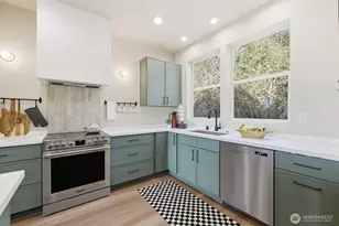 4584 22nd Ave SW, Seattle, WA 98106 - Photo 11