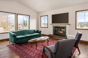 9642 Beacon Ave S, Seattle, WA 98118 - Photo 3